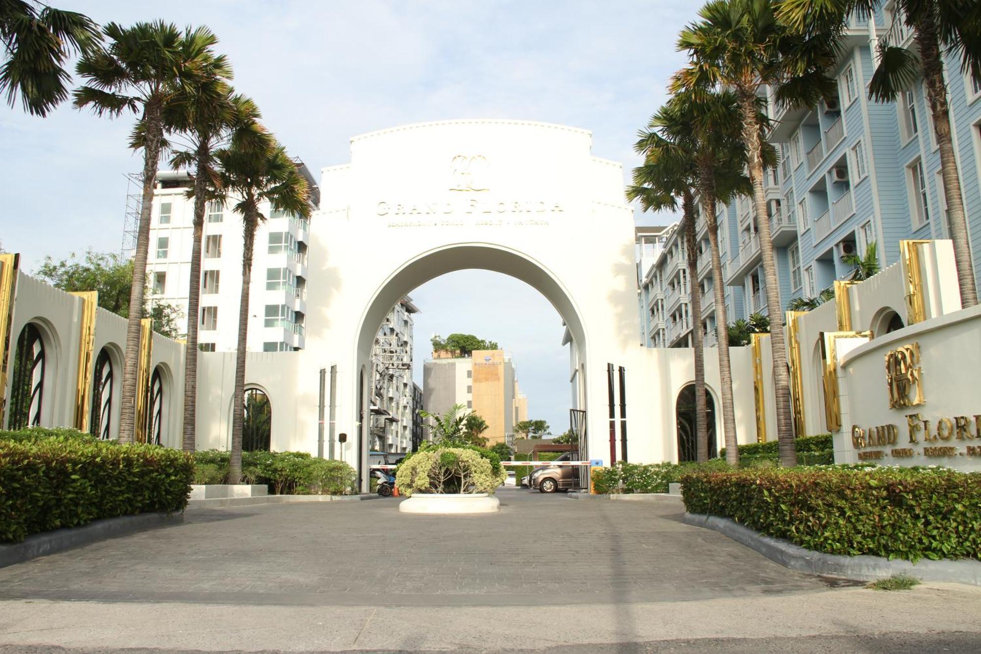 Grand Florida芭提雅带免费游泳池温泉桑拿浴和健身房瑜伽室私家海滩公寓e206 Na Chom Thian Exterior foto